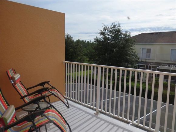Furnished Townhouse with Private Pool near Disney in Orlando 3 bedrooms $170,000 