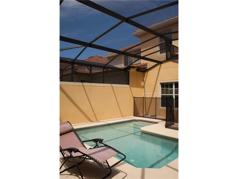 4BR Furnished Townhouse with Private Pool in Paradise Palms Resort - Kissimmee $253,000  