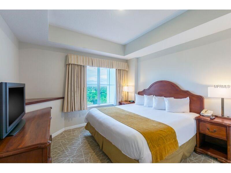 Pointe Resort - Universal Blvd Condo Hotel - Near Universal Studios - Live or Rent  $219,900 

